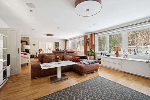 Foto - Haus zum Kaufen in Borkheide 580.000,00 € 280 m²