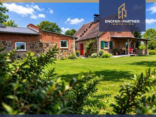 Foto - Haus zum Kaufen in Dargun Klein Methling 239.000,00 € 93.77 m²