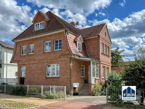 Foto - Haus zum Kaufen in Ludwigslust 229.000,00 € 224.98 m²