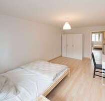 WG-Zimmer in München 975,00 € 17 m²