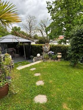 Foto - Haus zum Kaufen in Sindelfingen 1.390.000,00 € 280 m²