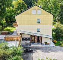 Haus zum Kaufen in Thalmassing 580.000,00 € 360 m²