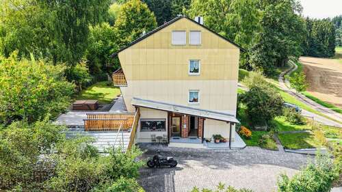 Foto - Haus zum Kaufen in Thalmassing 669.000,00 € 360 m²