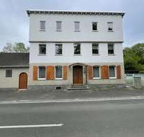 Haus zum Kaufen in Warburg 379.000,00 € 306 m²