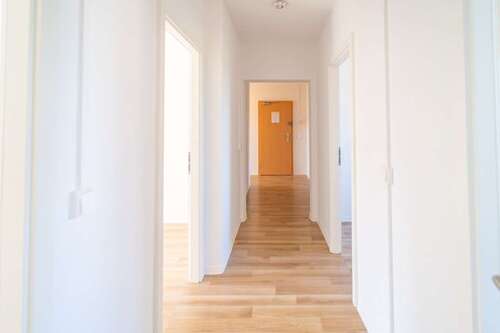 Foto - Wohnung zum Mieten in Chemnitz 463,00 € 90.28 m²