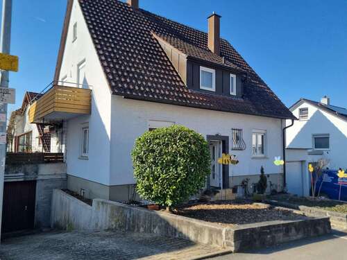 Foto - Haus zum Kaufen in Weinstadt 498.000,00 € 132 m²