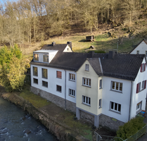 Haus zum Kaufen in Isenburg 229.000,00 € 230 m²