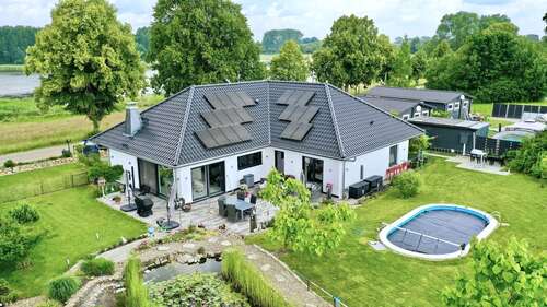 Foto - Haus zum Kaufen in Langenhagen Techentin 619.000,00 € 181.9 m²