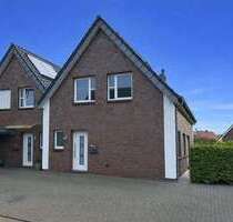 Haus zum Mieten in Westerstede 1.250,00 € 121.5 m²