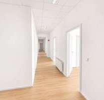 Büro in Freital 1.250,00 € 145 m²