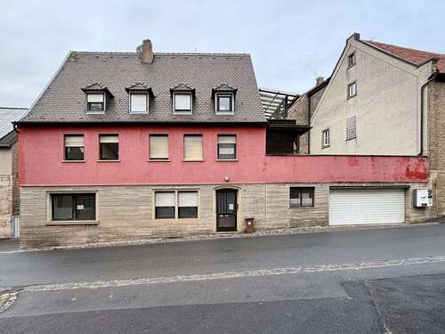 Foto - Haus zum Kaufen in Reichenberg 379.000,00 € 266.48 m²