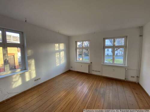 Foto - Büro in Berlin 300,00 € 30 m² - 300,00&nbsp;EUR Kaltmiete, ca.&nbsp; 30,00&nbsp;m&sup2;