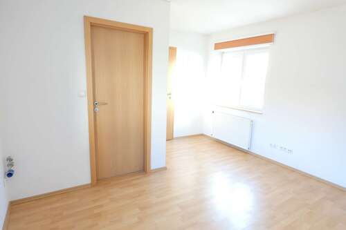 Foto - Wohnung zum Mieten in Rödental 225,00 € 18 m²