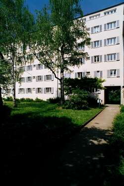 Foto - Wohnung zum Mieten in Stuttgart 695,00 € 55 m²