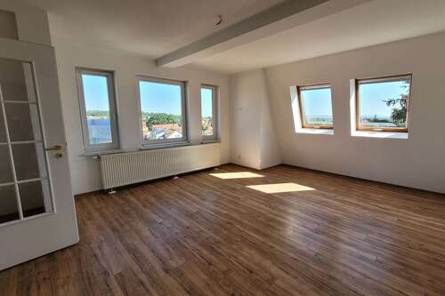 Foto - Wohnung zum Mieten in Gotha 599,00 € 98 m²