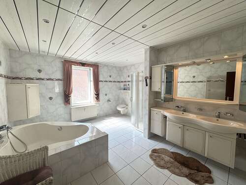 Foto - Haus zum Kaufen in Gieboldehausen 225.000,00 € 216 m²