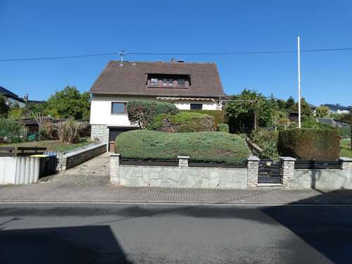 Foto - Haus zum Kaufen in Limeshain 410.000,00 € 120 m²