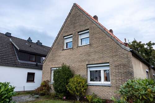 Foto - Haus zum Kaufen in Delmenhorst 168.000,00 € 125 m²