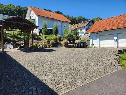 Foto - Haus zum Mieten in Petersberg 4.000,00 € 230 m²