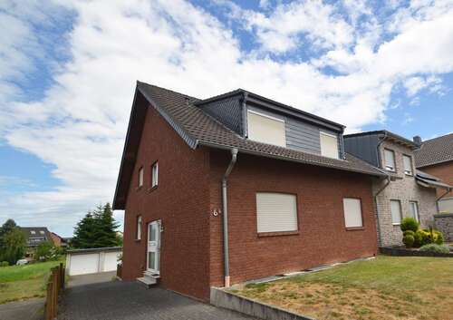 Foto - Wohnung zum Mieten in Bornheim-Kardorf 800,00 € 80 m²
