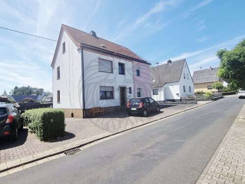 Foto - Haus zum Kaufen in Guckheim 159.000,00 € 120 m²