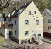 Haus zum Kaufen in St. Goarshausen-Wellmich 149.000,00 € 226 m²