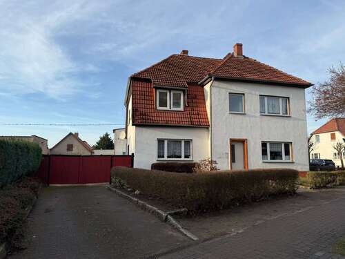 Foto - Haus zum Kaufen in Dargun 250.000,00 € 189.67 m²