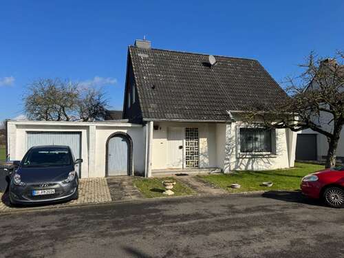 Foto - Haus zum Kaufen in Grevenbroich 370.000,00 € 89.78 m²