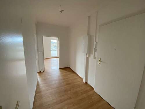 Foto - Wohnung zum Mieten in Suhl 260,36 € 54.46 m²