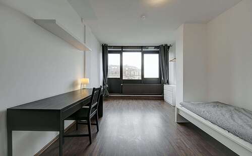 Foto - WG-Zimmer in Stuttgart 470,00 € 19 m²