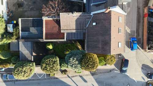 Foto - Haus zum Kaufen in Bischofsheim 598.000,00 € 170 m²