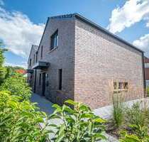 Haus zum Mieten in Stade 1.715,00 € 108 m²