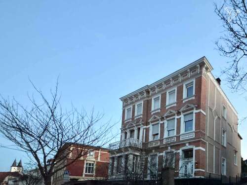 Foto - Haus zum Kaufen in Iserlohn 350.000,00 € 374 m²