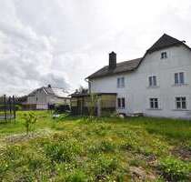Haus zum Kaufen in Schwarzenbach an der Saale 139.000,00 € 244.08 m²