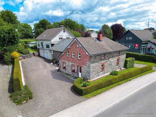 Foto - Haus zum Kaufen in Monschau Kalterherberg 534.000,00 € 270 m²