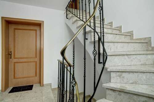 Foto - Haus zum Kaufen in Fahrenzhausen 1.145.000,00 € 345.1 m²