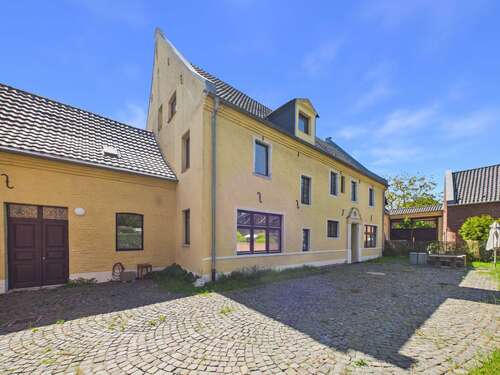 Foto - Haus zum Kaufen in Pulheim 1.090.000,00 € 321 m²