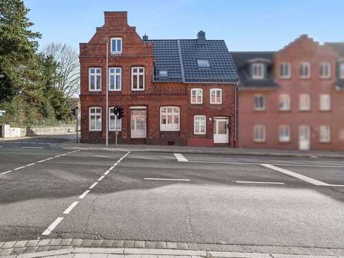 Foto - Haus zum Kaufen in Husum 449.000,00 € 210 m²