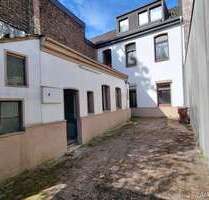 Haus zum Kaufen in Krefeld 365.000,00 € 150 m²