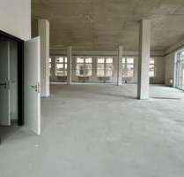 Halle in Hamburg 2.668,00 € 232 m²