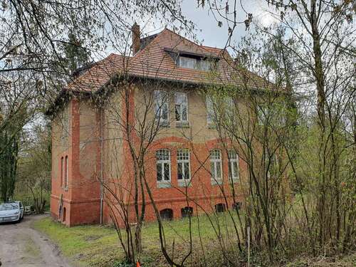 Foto - Haus zum Kaufen in Uchtspringe 299.000,00 € 330 m²