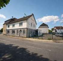 Haus zum Kaufen in Heinsberg 220.000,00 € 234 m²