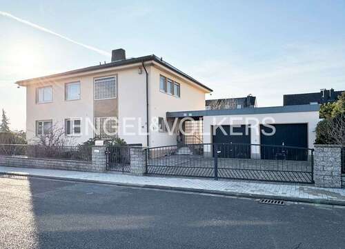 Foto - Haus zum Kaufen in Karben 990.000,00 € 201 m²