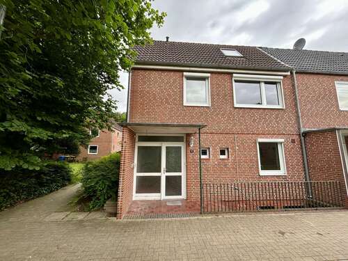 Foto - Haus zum Kaufen in Albersdorf 215.000,00 € 136.39 m²