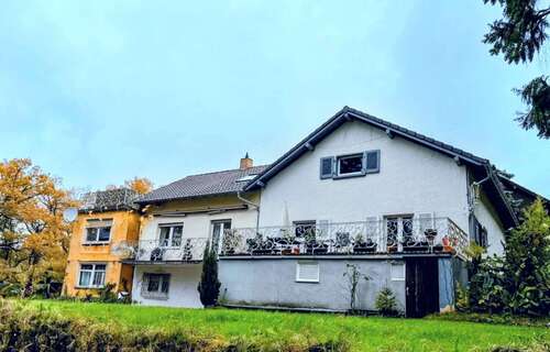 Foto - Haus zum Kaufen in Kaiserslautern-Erlenbach 480.000,00 € 300 m²