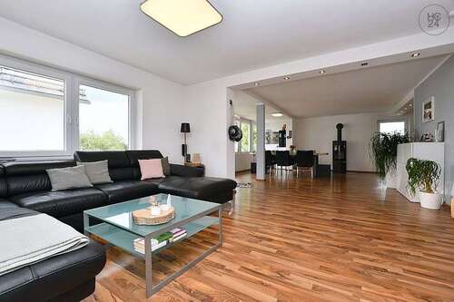 Foto - Wohnung zum Mieten in Baltmannsweiler 2.290,00 € 162 m²