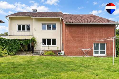 Foto - Haus zum Kaufen in Bad Oeynhausen 329.000,00 € 324 m²