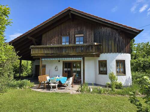 Foto - Haus zum Kaufen in Waldkraiburg 575.000,00 € 142.64 m²