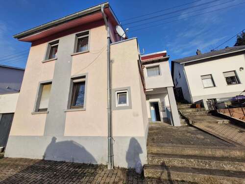Foto - Haus zum Kaufen in Schmelz 99.000,00 € 150 m²