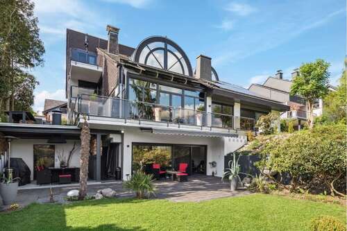 Foto - Haus zum Kaufen in Taunusstein 1.295.000,00 € 445 m²